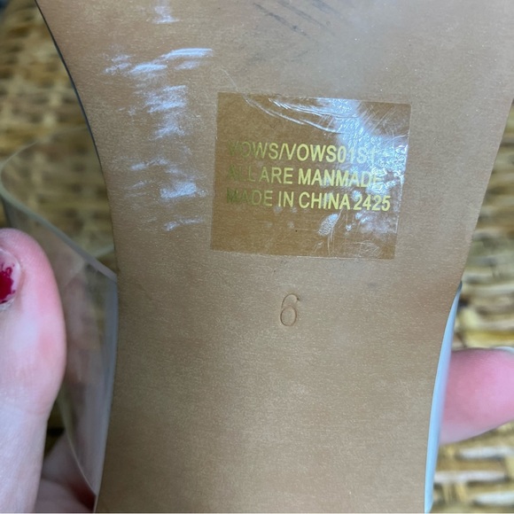 Steve Madden Vows Sandal In Clear - Picture 5 of 6
